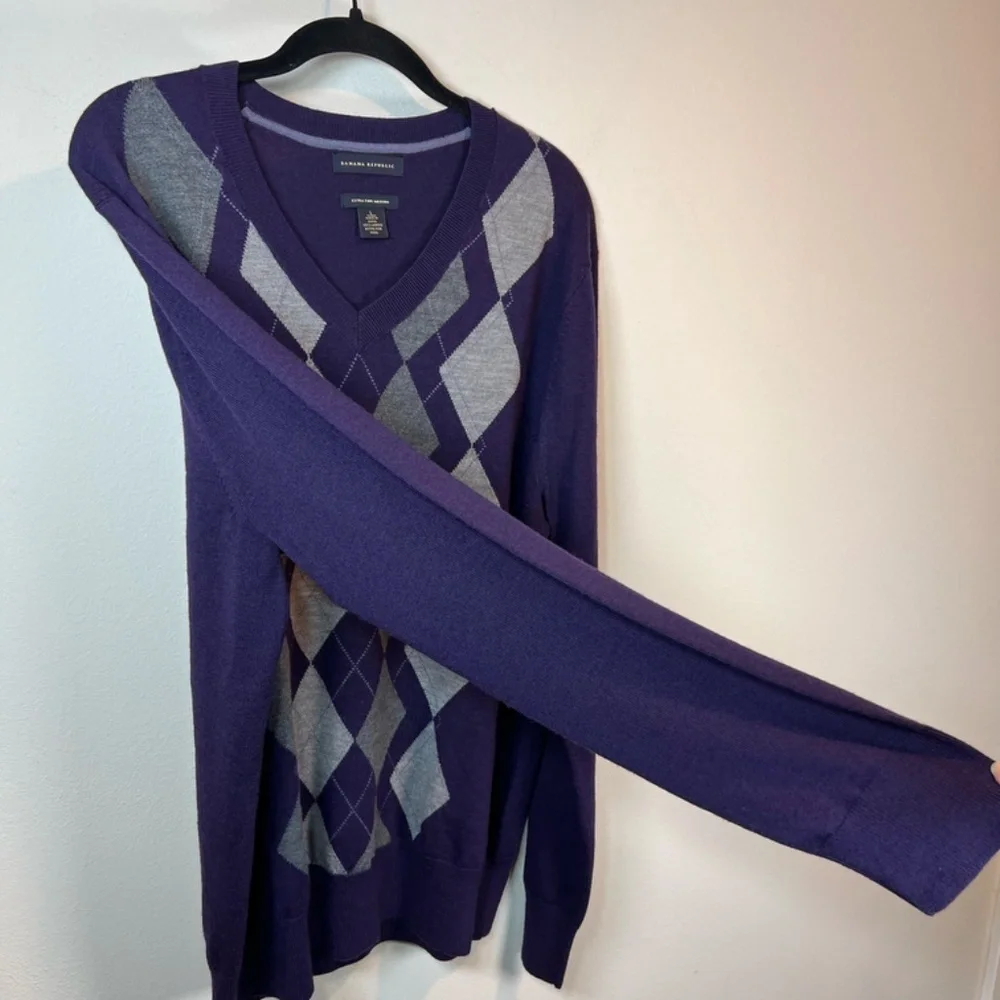 Banana Republic Merino Wool Argyle Sweater Purple V-Neck Preppy Office  Sz Large